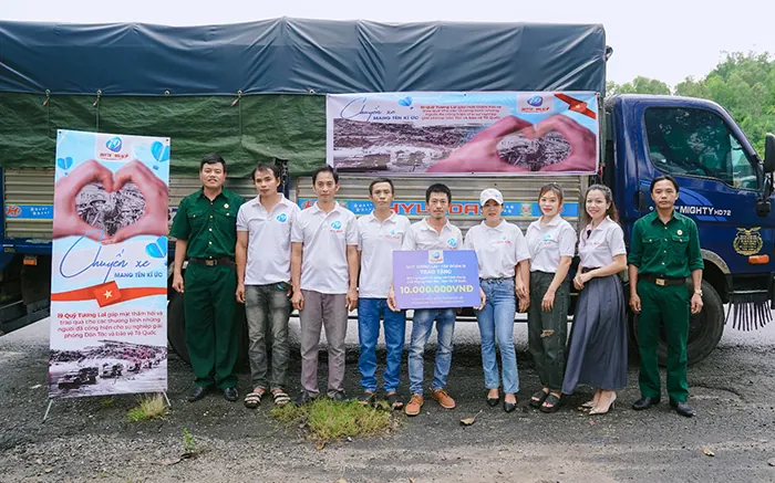 Biểu tượng dịch vụ hỗ trợ khách hàng 24/7 của bet 11